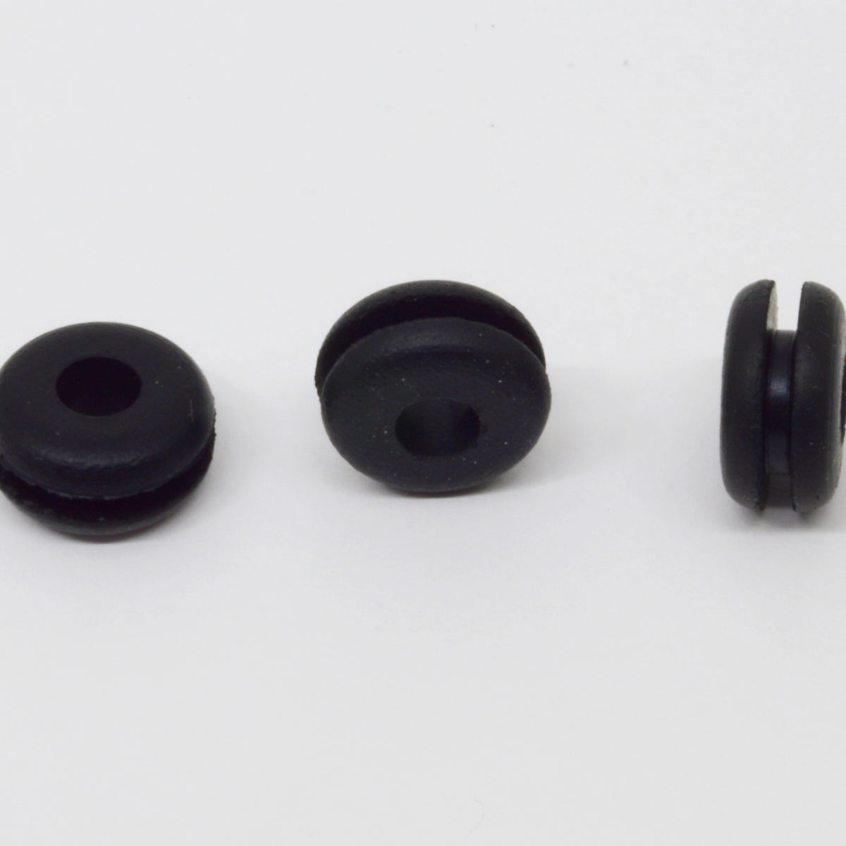 Fits 5/16" Hole - 1/16" Panel Thickness - 3/16" Center Hole - 1/2" Outer Diameter - Overall Height 1/4" - Rubber Grommet